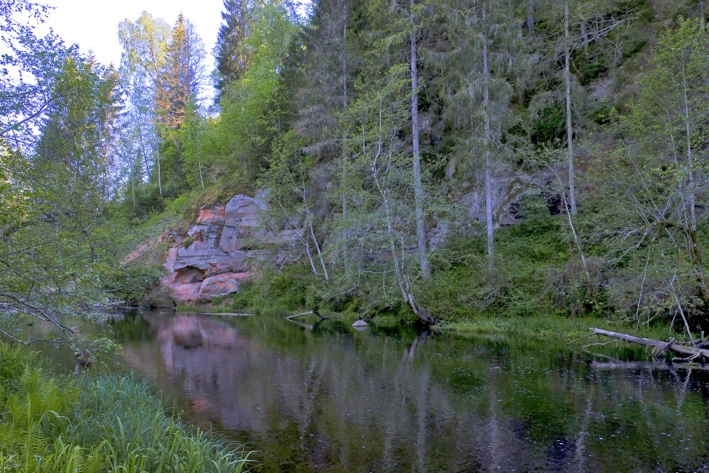 Virtakas Rock (Red Rock)