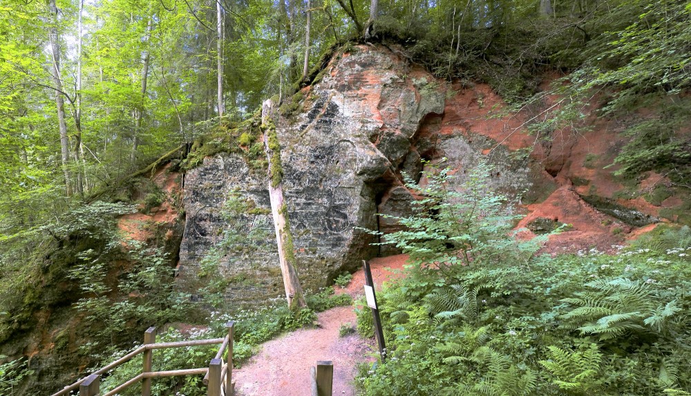 Raven's Ravine and Cave in Sigulda