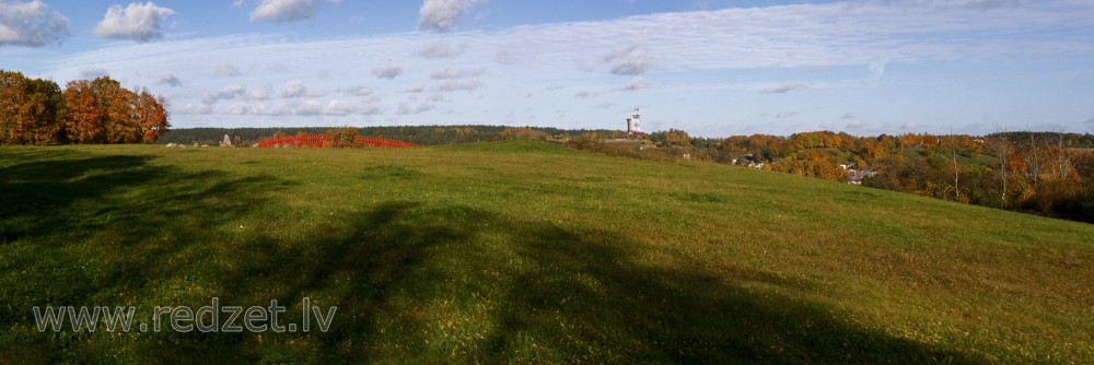 Pedvāles Brīvdabas mākslas muzeja rudens panorāma