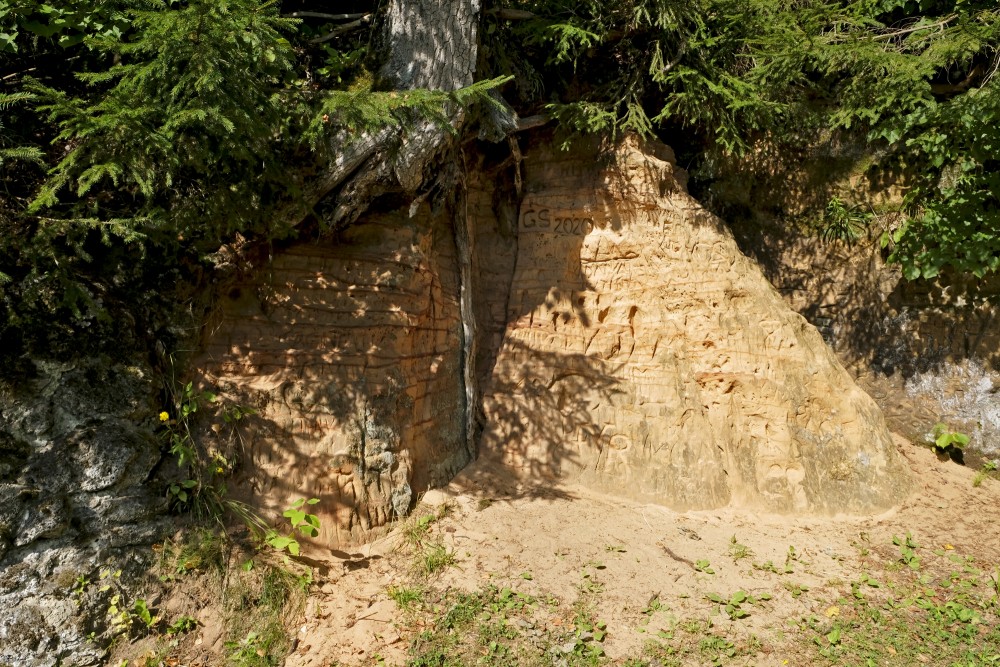 Sandstone Outcrops Near Gutman's Cave