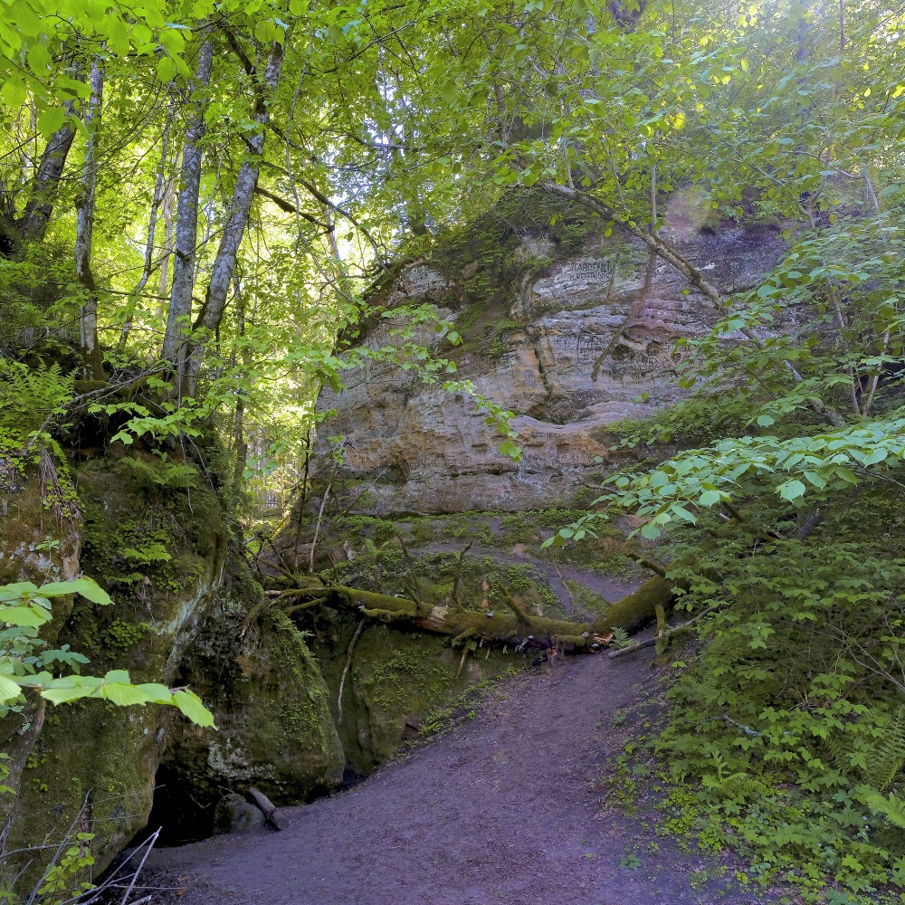 Inčukalns Velnala (Devil’s) Cave