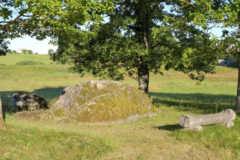 Daviņu lielais akmens