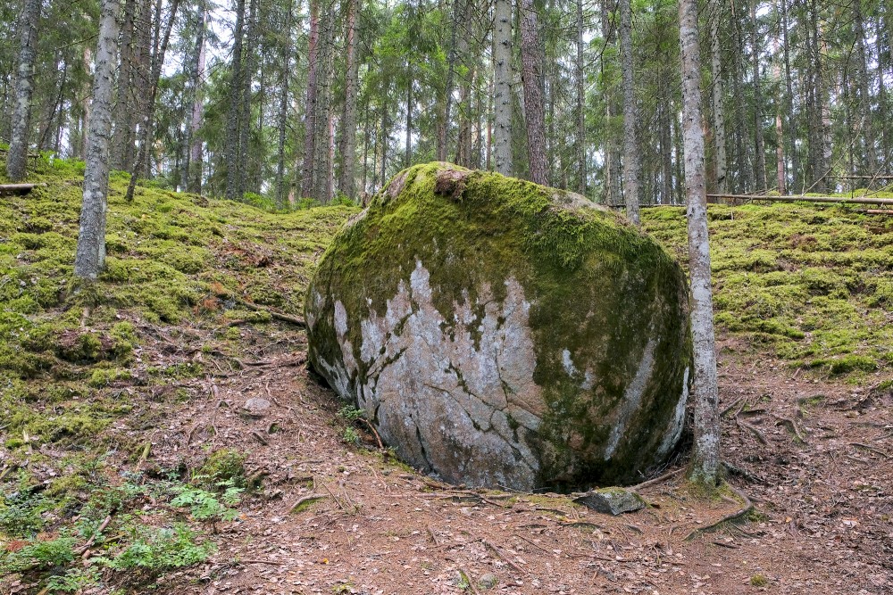 Lielais Dzelzāmura akmens