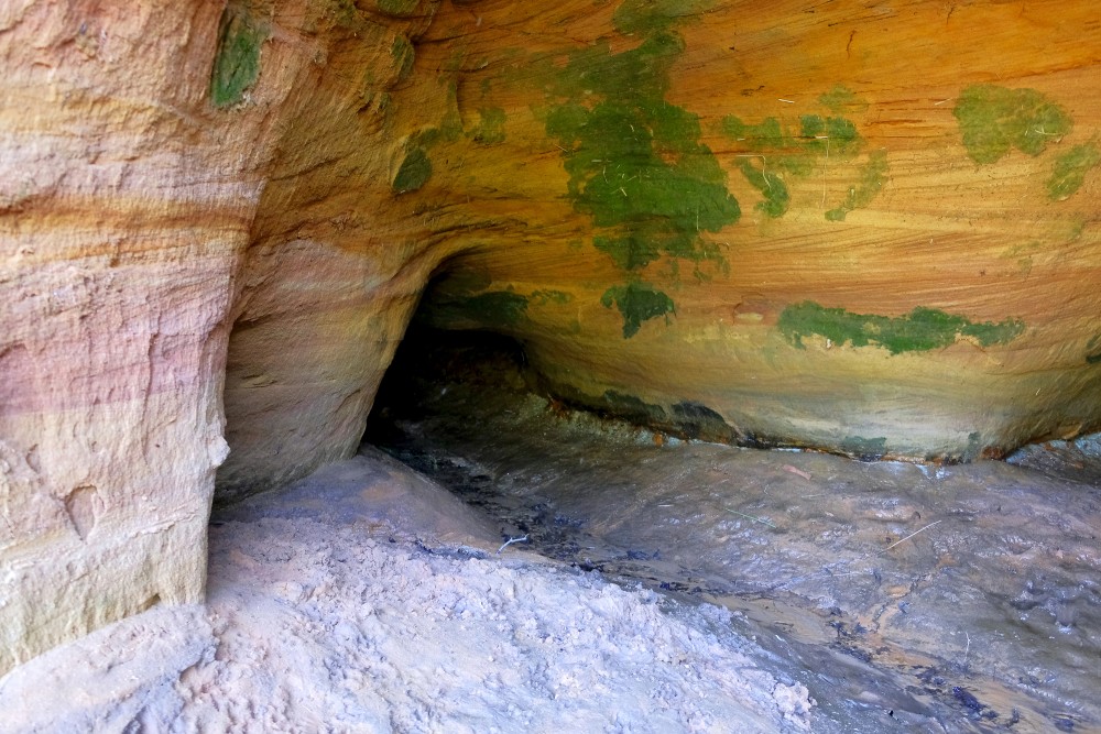 Vīksnas Cave