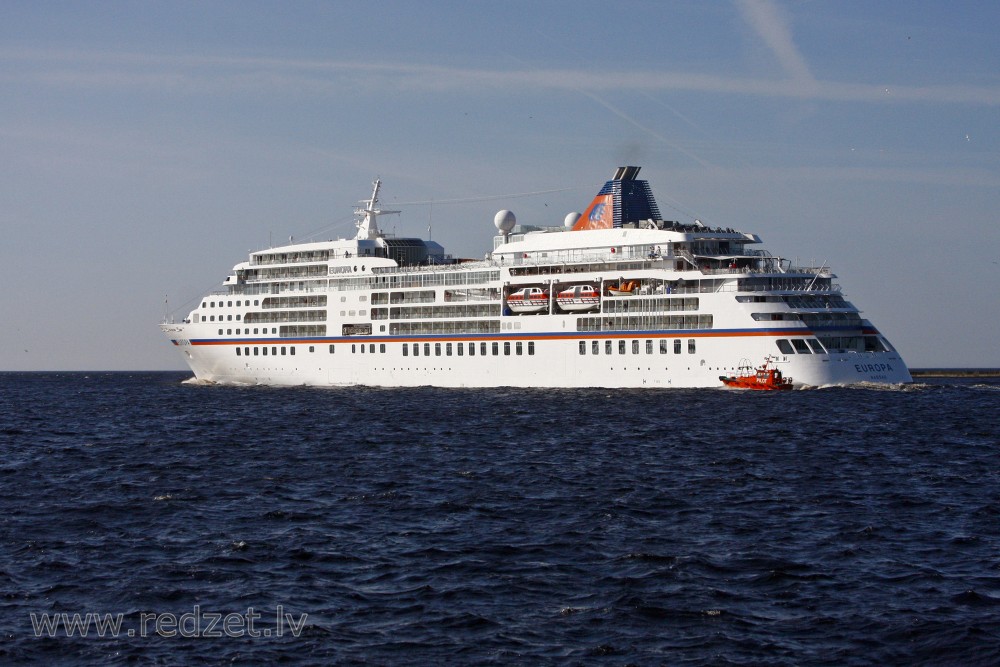 Passenger Ship EUROPA goes to the Sea