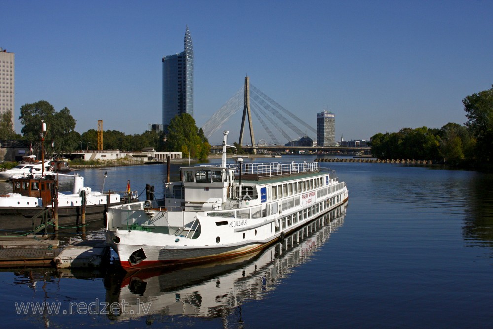 Kuģis-restorāns “Mecklenburg”