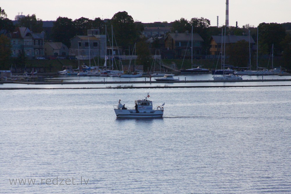 Motor Yacht „Anna”