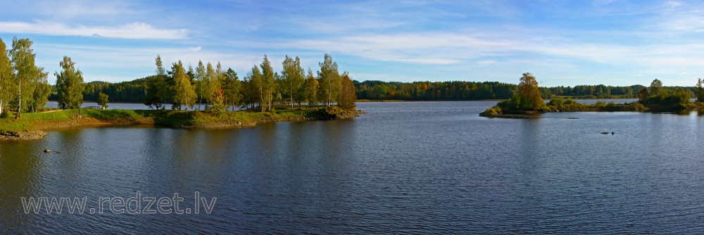 Daugavas panorāma pie Pļaviņām