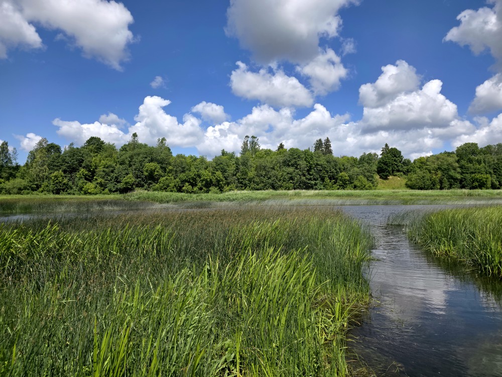 Venta pie Kuldīgas, mākoņainas debesis