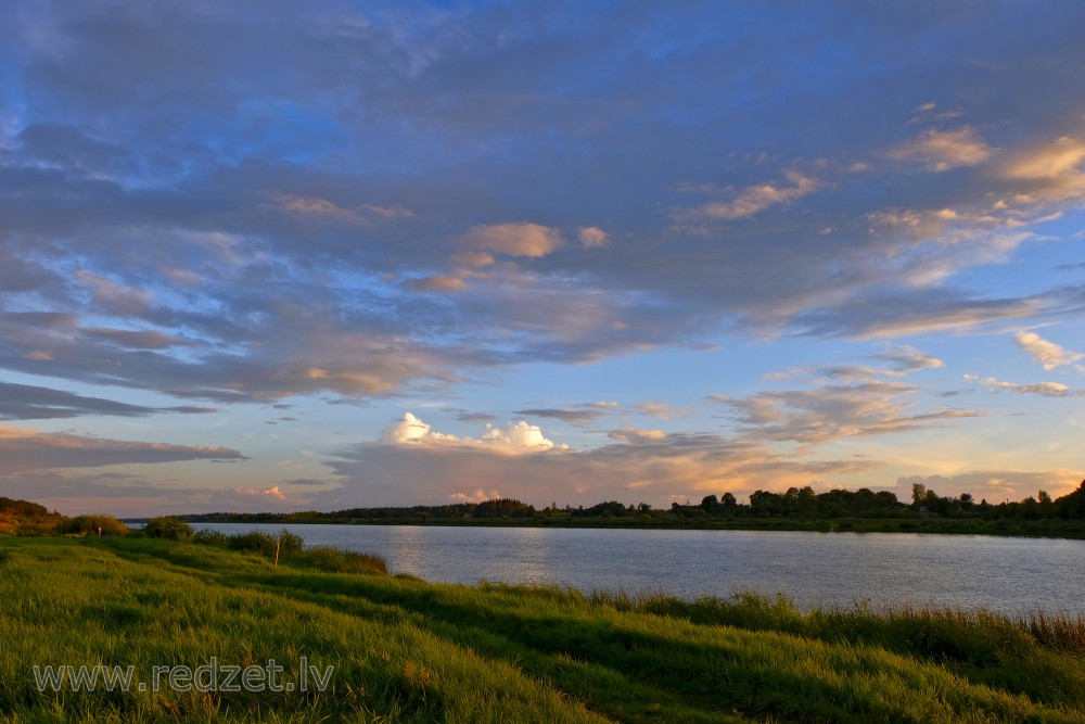 Daugava pie Līvāniem