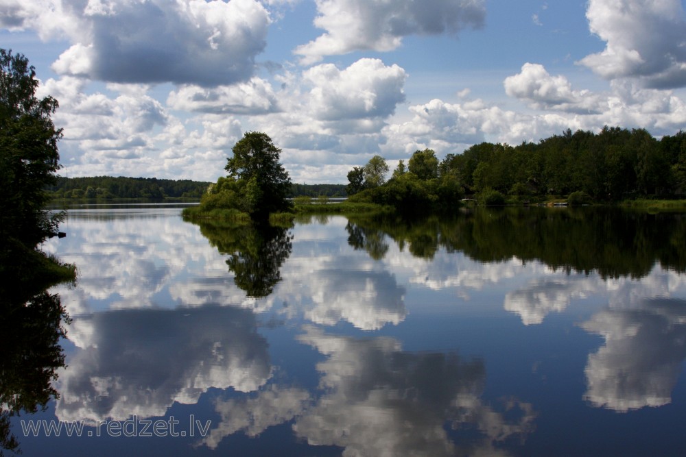 Daugava pie "Liepsalām"