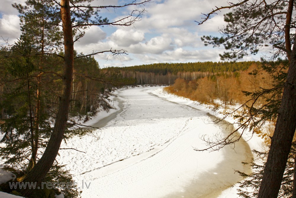 Gauja pie Ērgļu klintīm