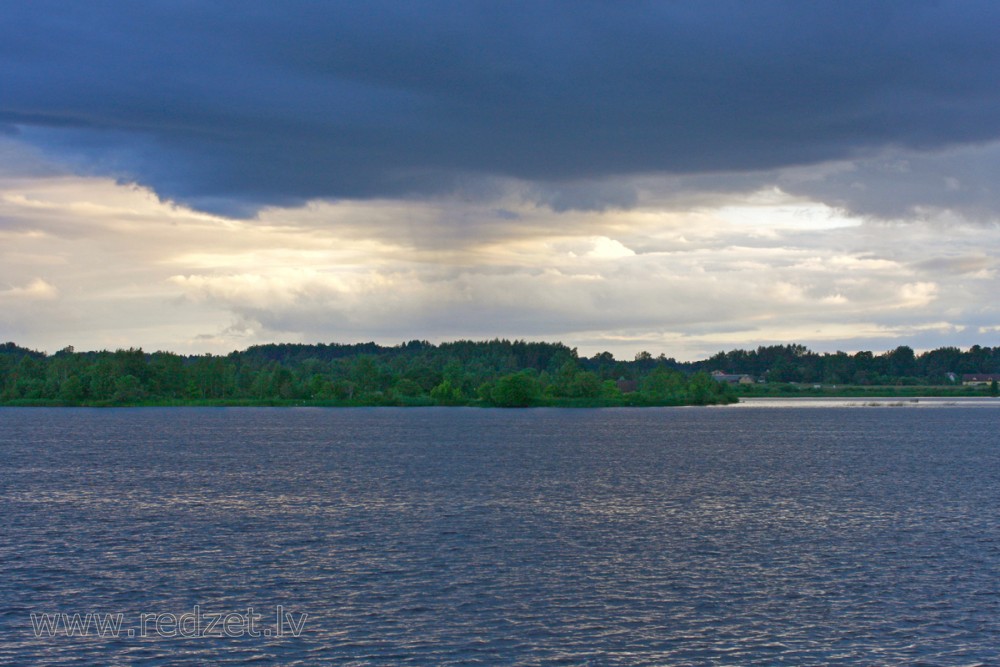 Daugava pie Saulkalnes