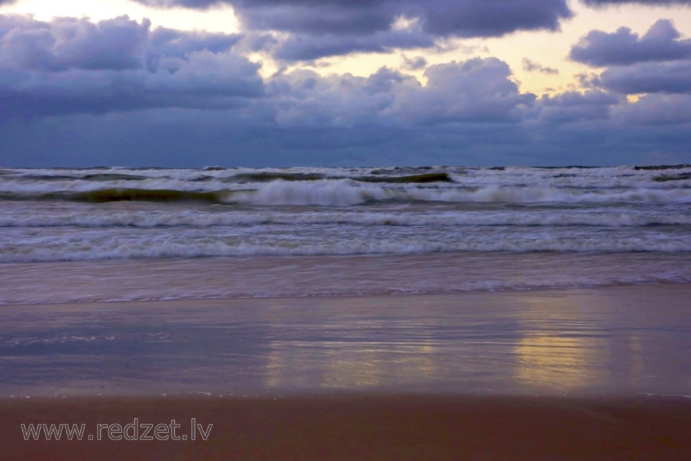 The sea in late autumn