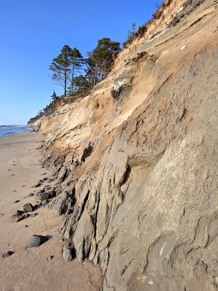 Stāvkrasts starp Staldzeni un Liepeni