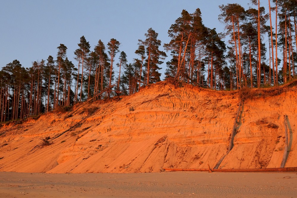 Steep bank of Staldzene in the evening light