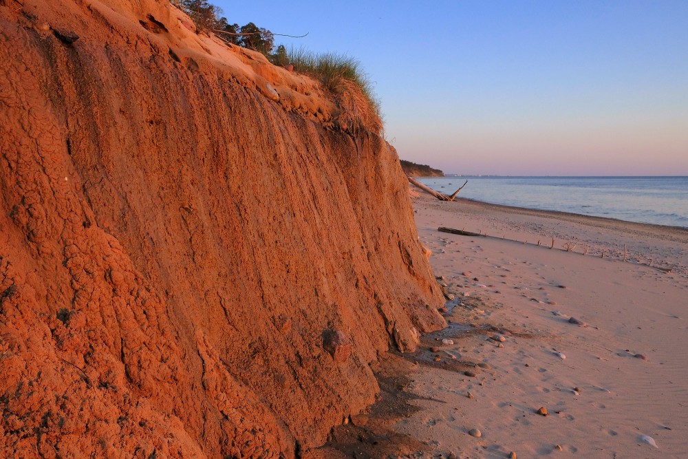 Steep bank of Staldzene in the evening light