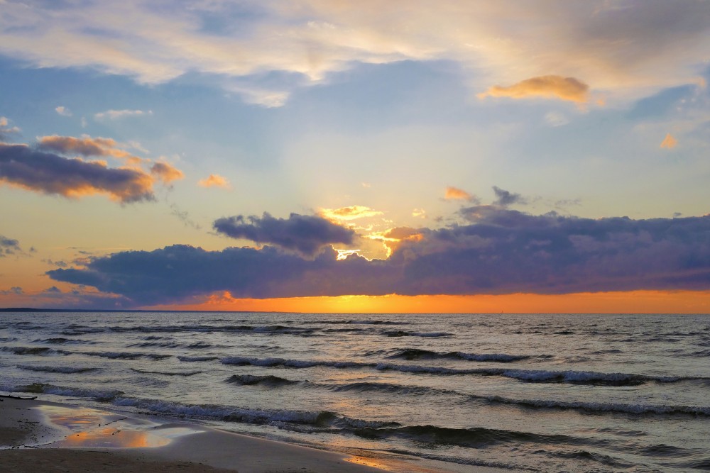 Saulriets Mērsraga jūrmalā, Jūras saulrieta ainava