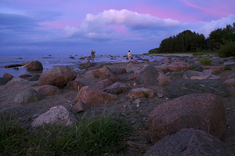 Mērsraga akmeņainā jūrmala, krāšņas debesis