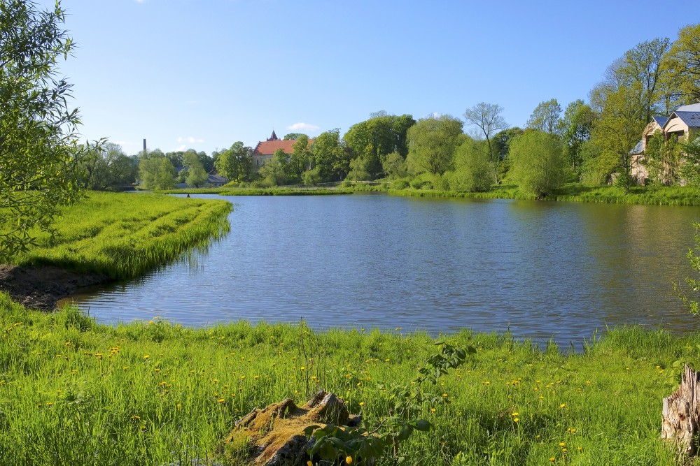 Aizpute mill-lake