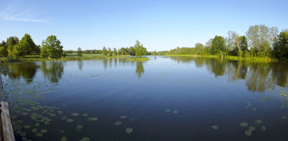 Šķēdes dzirnavezera panorāma