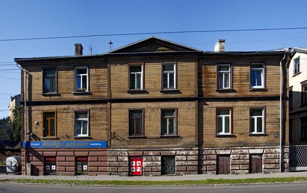 Rīga, Pērnavas iela 56