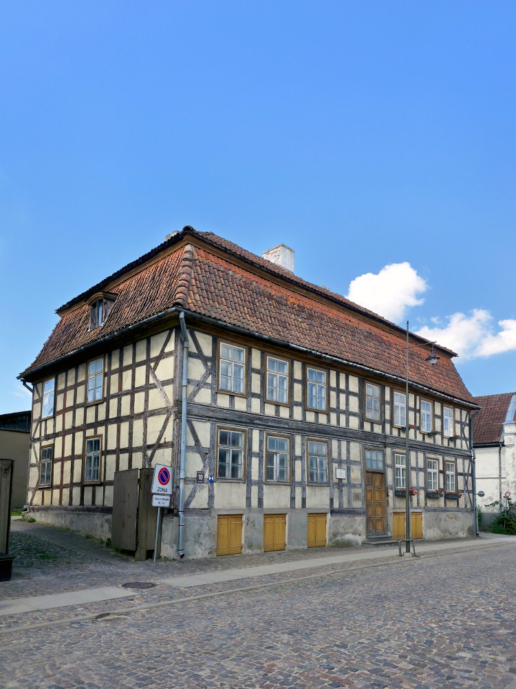 Bijusī hercoga Jēkaba galma aptiekas ēka