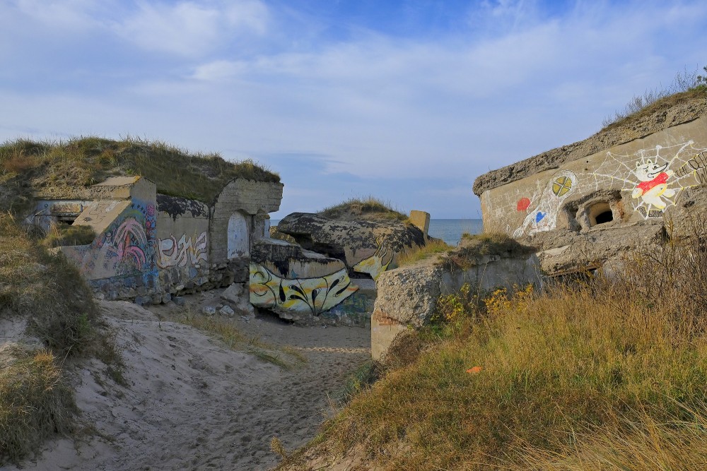 Grafiti uz ziemeļu fortu drupām (Liepāja)