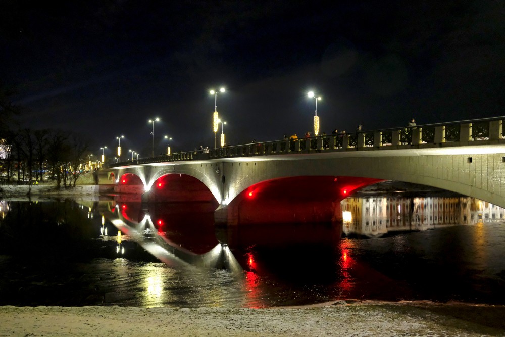 Tilts pār Lielupi Jelgavā naktī