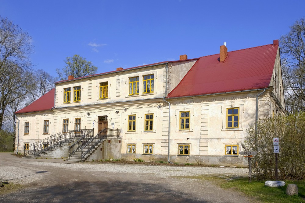 Spāre Manor