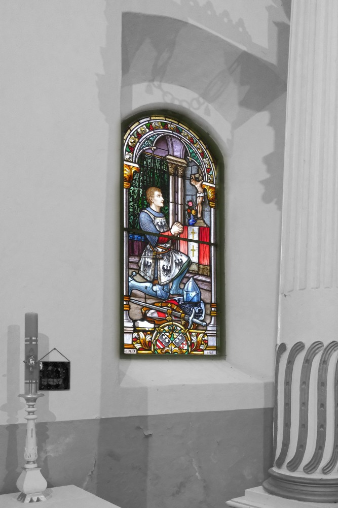 Valtaiķu luterāņu baznīcas vitrāžas