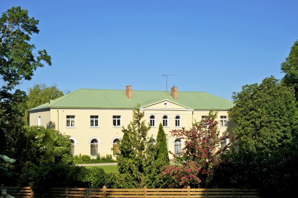 Small Mežotne Castle