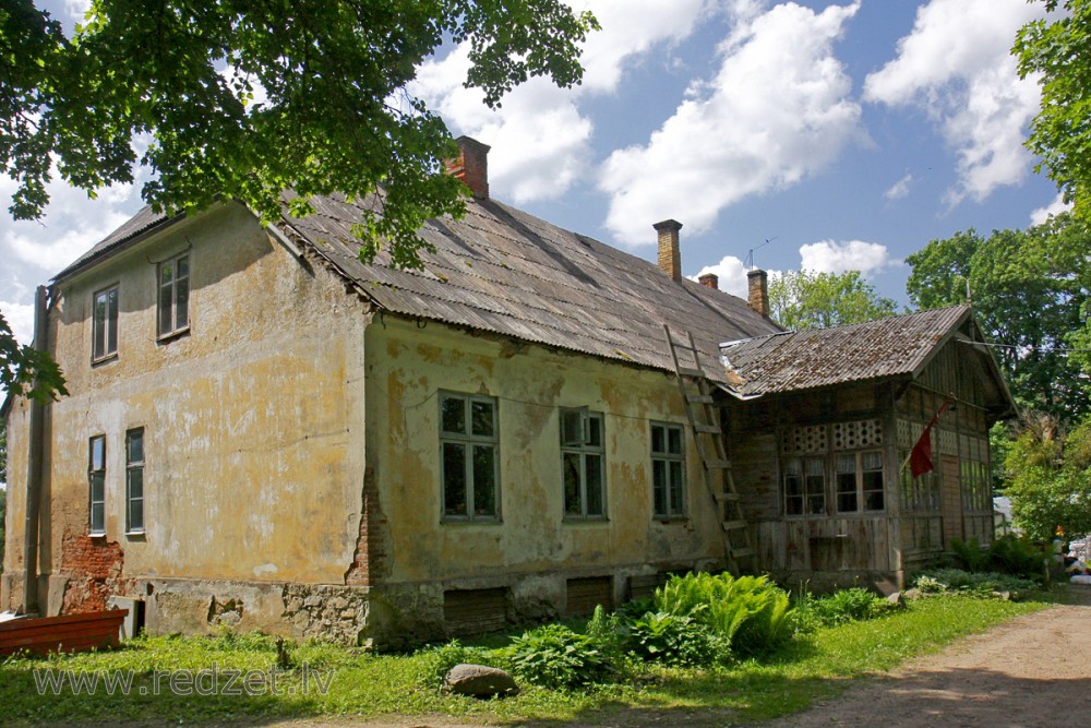 Ropaži Rectory