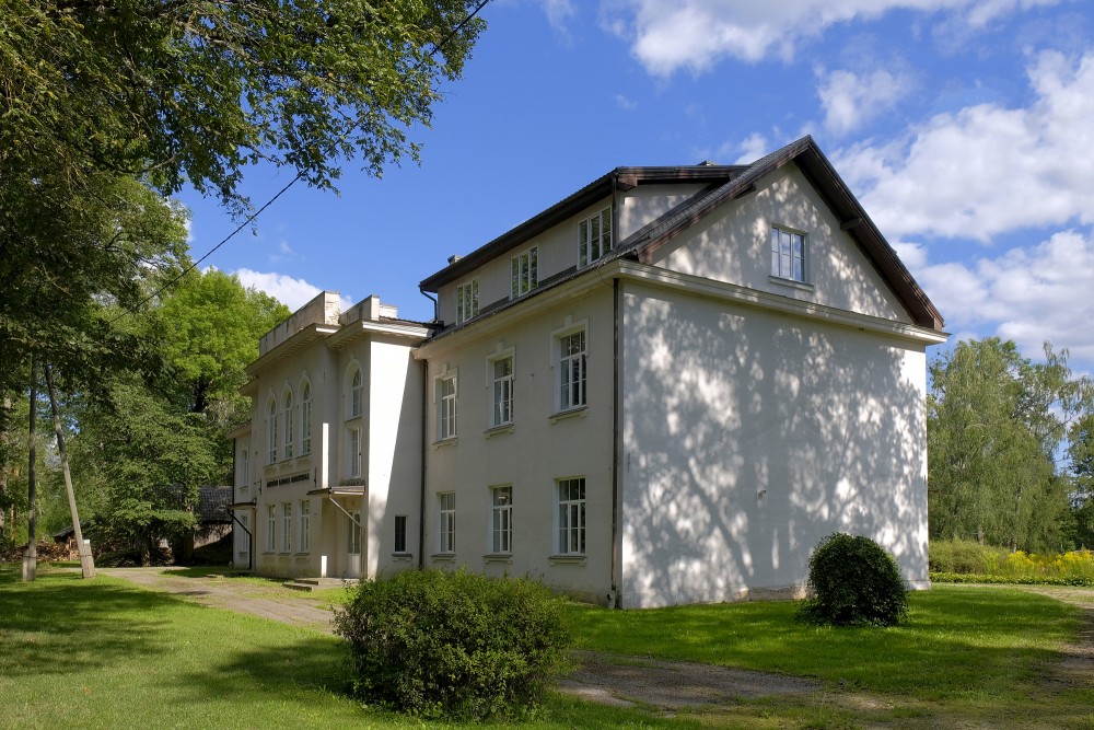 Meirāni Manor House