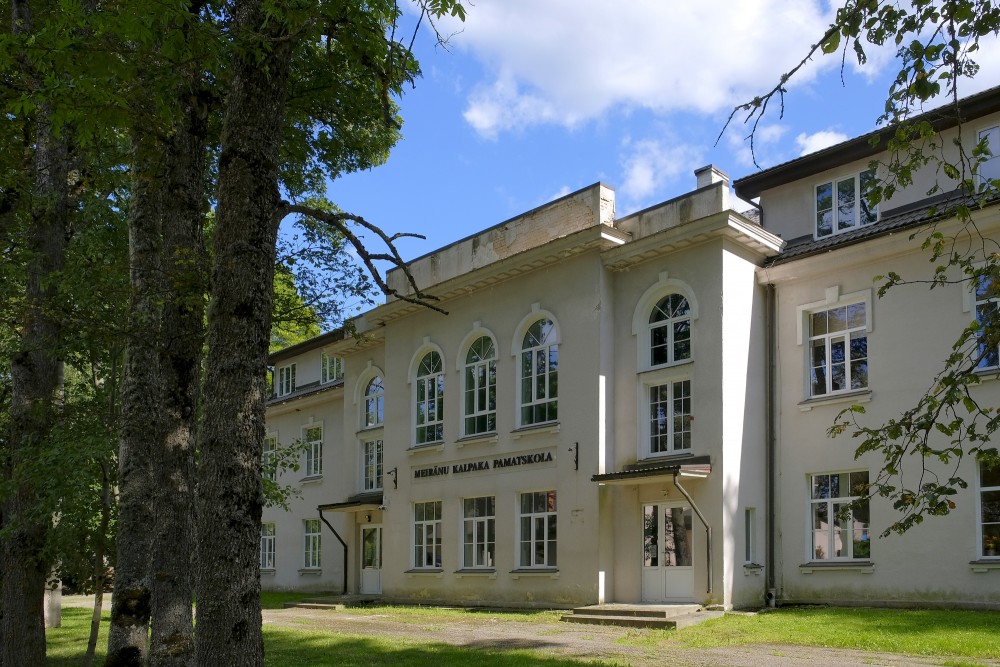 Meirāni Manor House