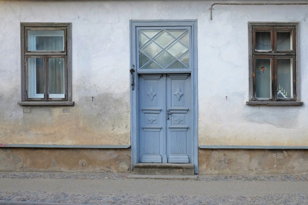 Wooden door, Old Town of Kuldīga, Jelgavas street 16