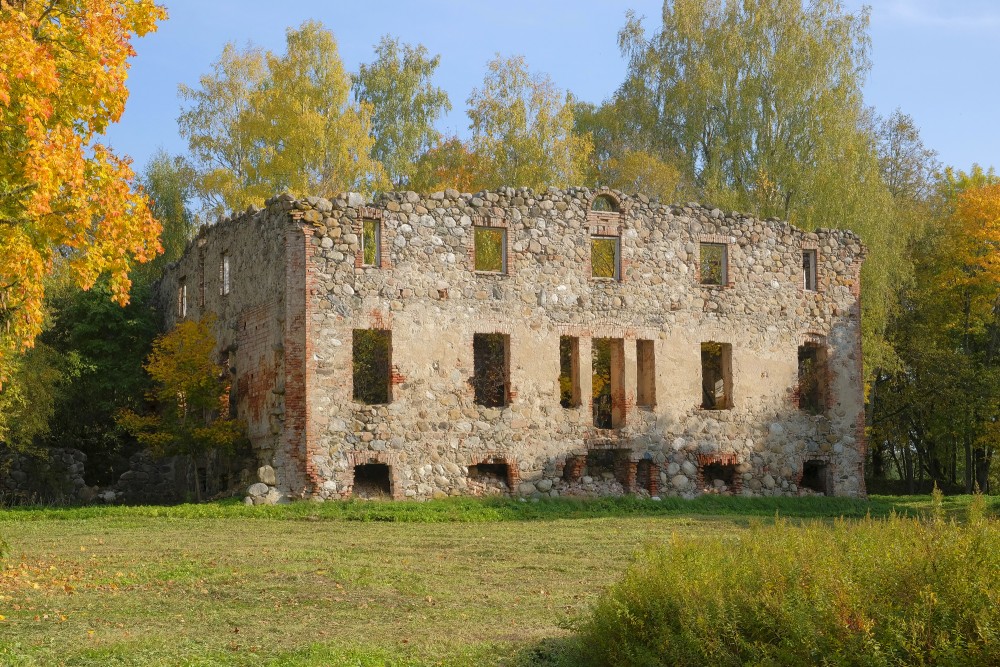 Pantene Manor Ruins