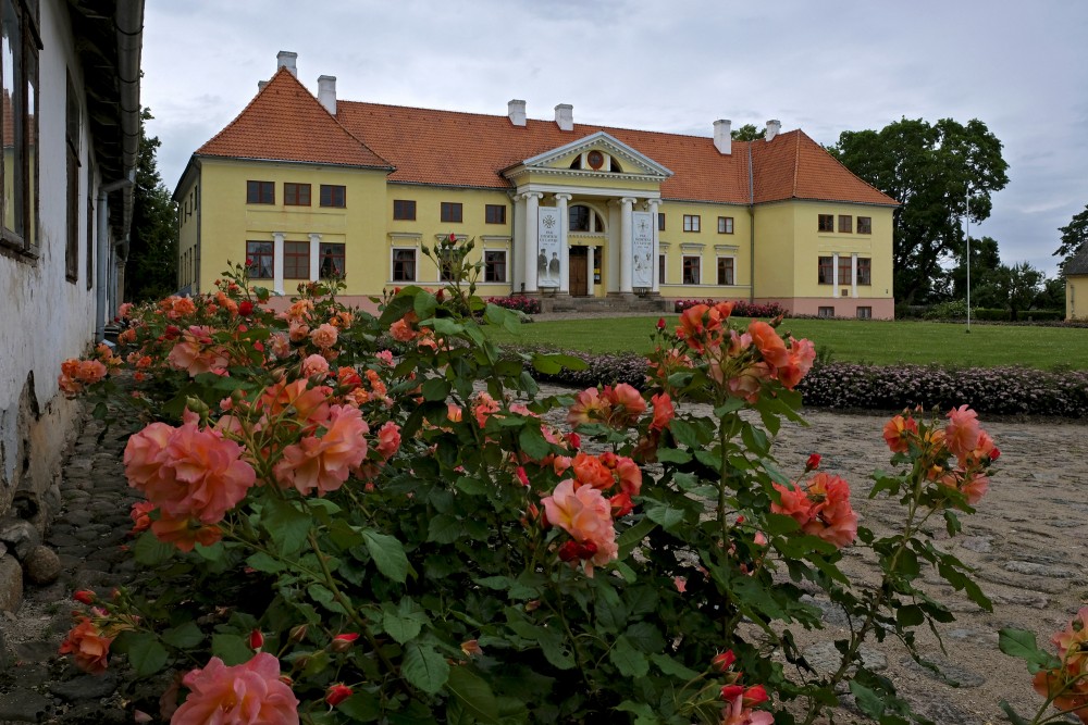 Durbe Manor House