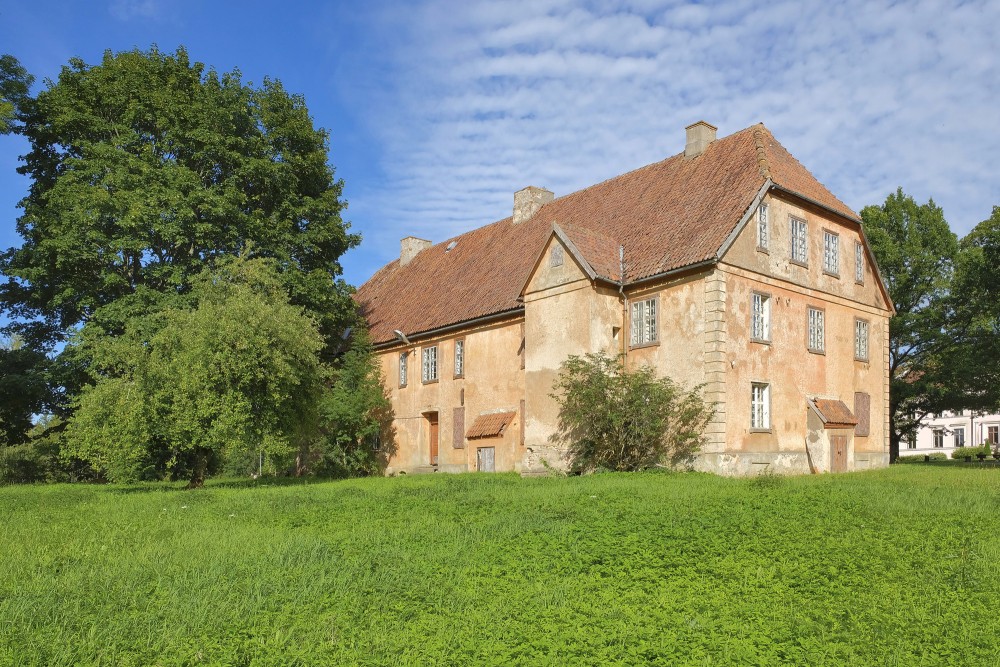 Īvande Old Manor House