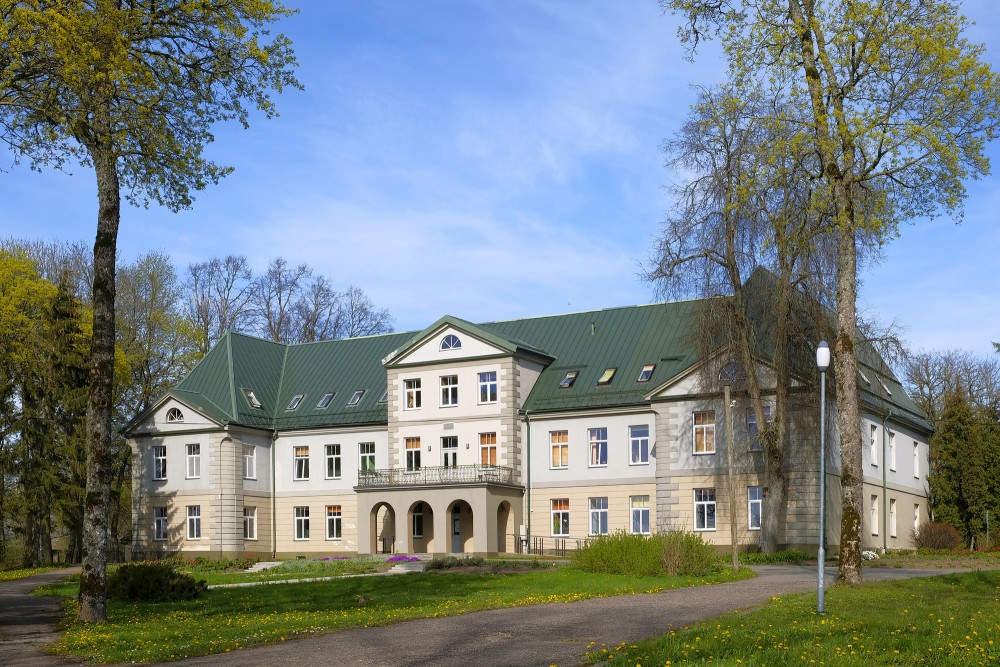 Ilgi Manor Castle