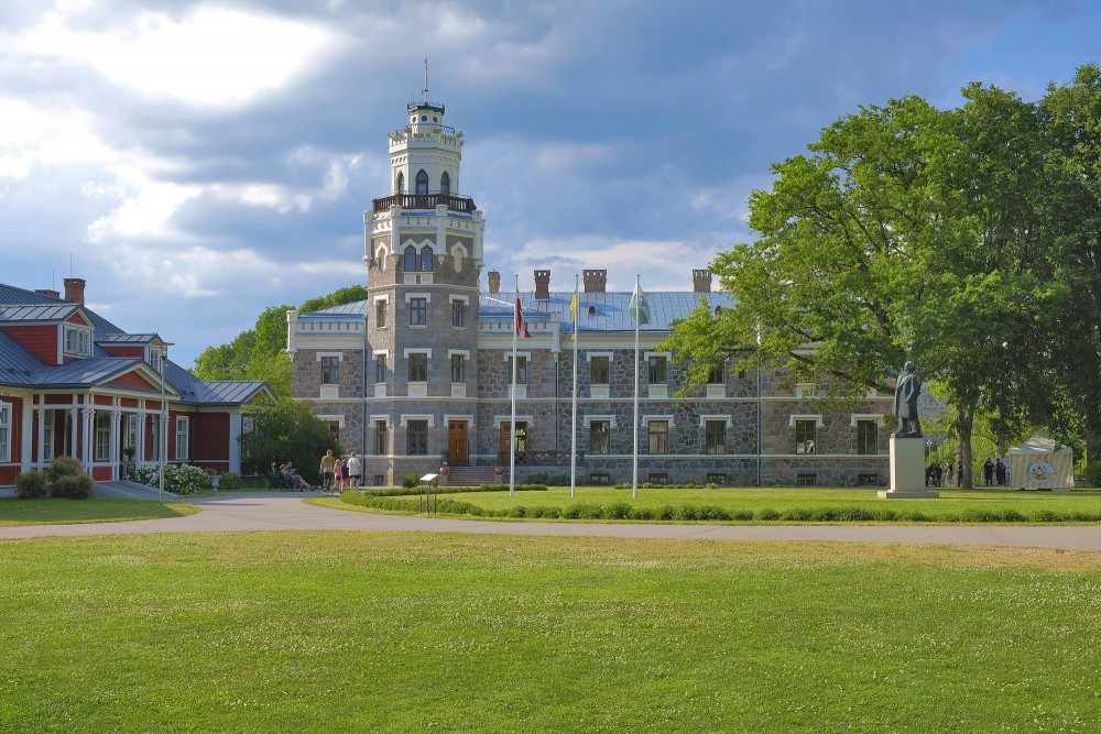 Siguldas Jaunā pils