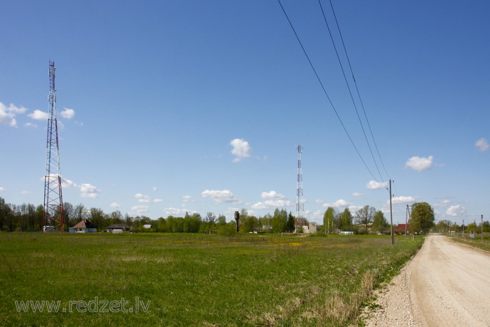 Mobilo telefonu bāzes stacijas (torņi)