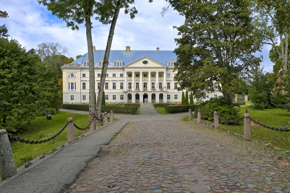 Skats uz Kazdangas pili