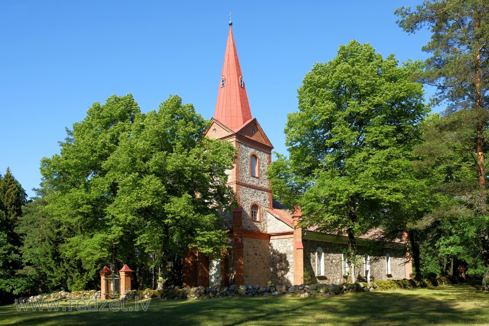 Rindas evaņģēliski luteriskā baznīca