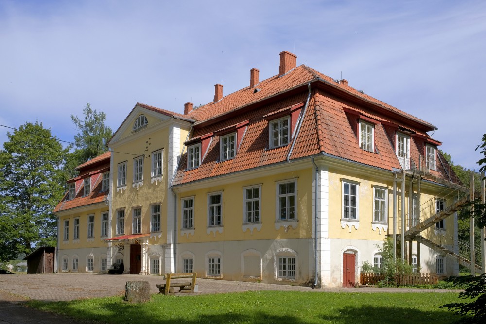 Beļava Castle