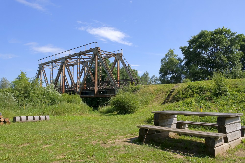 Pededzes dzelzceļa tilts