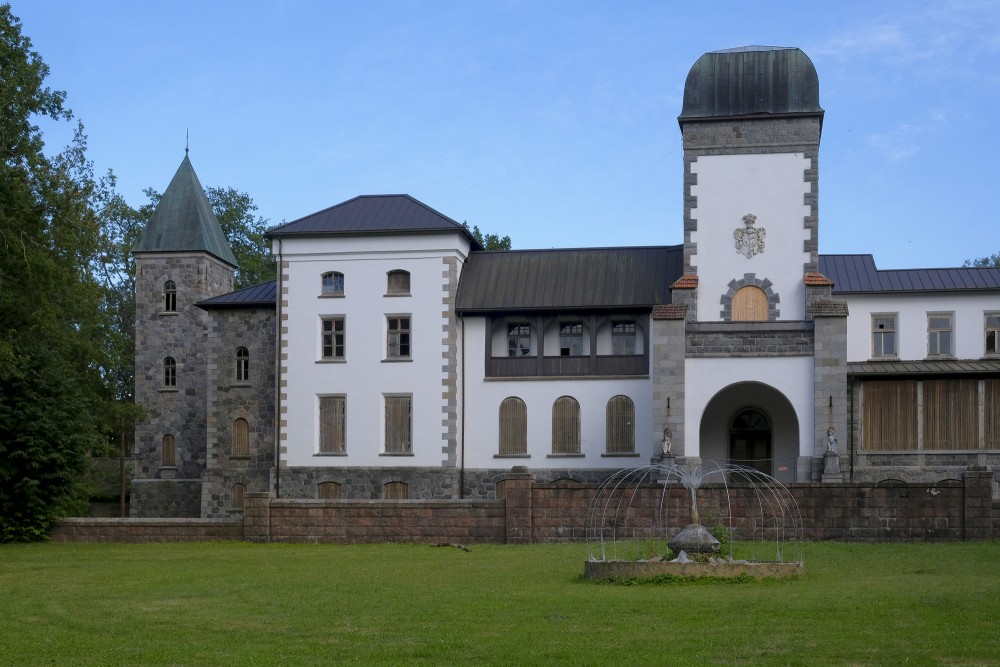 Jaungulbene Manor (Schloss Neu-Schwanenburg)