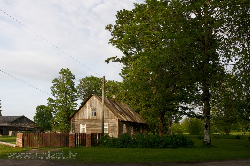 Lauku māja