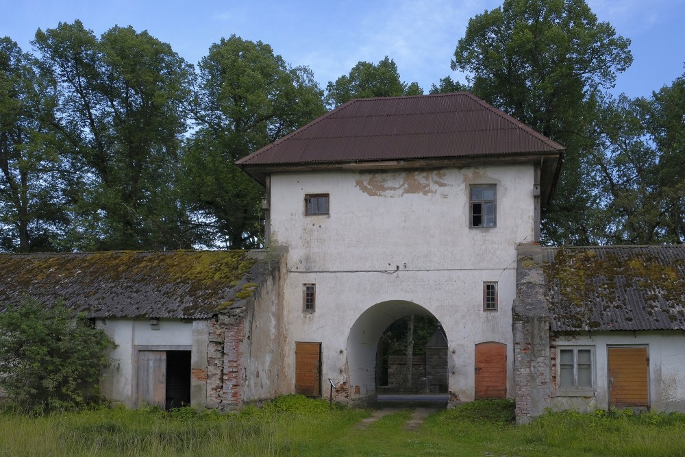 Jaungulbene Manor Stables