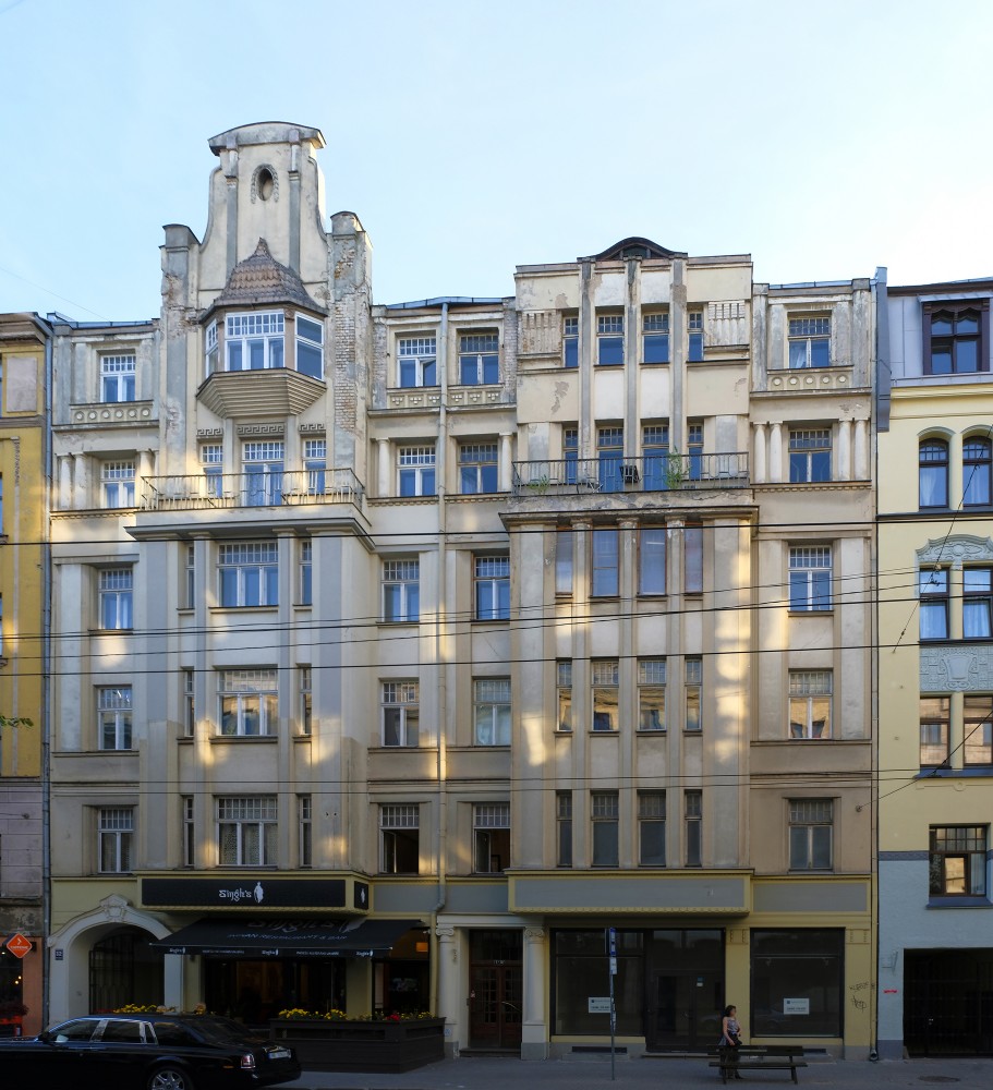 Riga, Ģertrūdes Street 32
